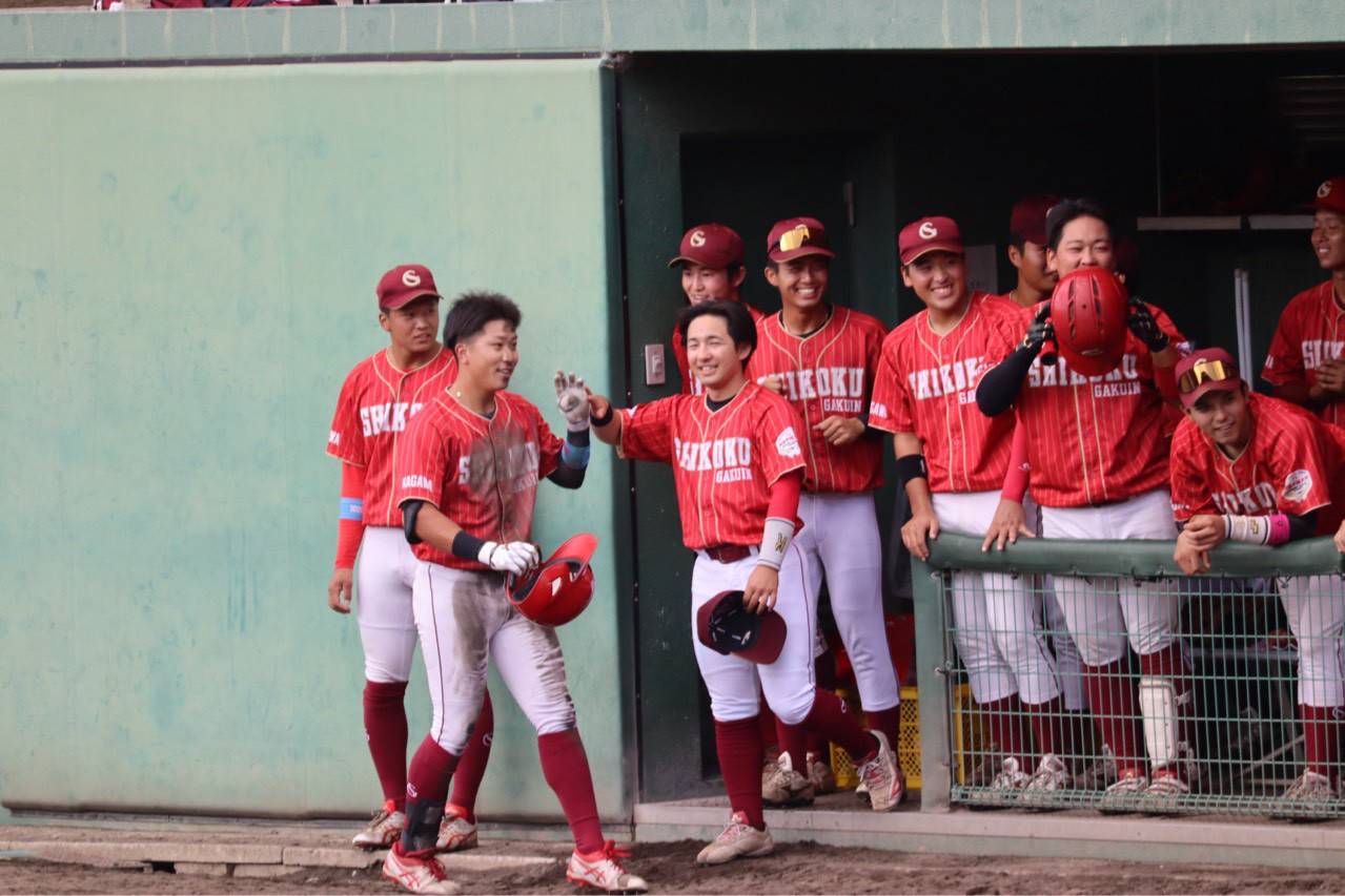 全員野球を表現したチーム写真